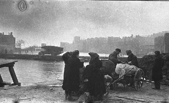 Жители Кёнигсберга (весна 1945)