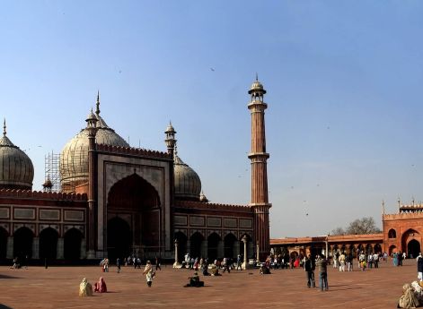 Джама Масджид — главная соборная мечеть в старом Дели, XVII в.