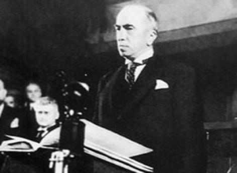 Президент протектората Богемия и Моравия Эмиль Гаха.