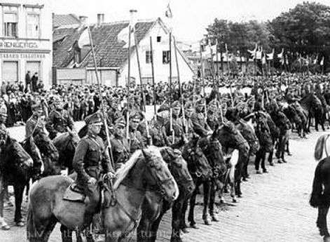 Латышские ополченцы на параде 15 мая 1936 г.