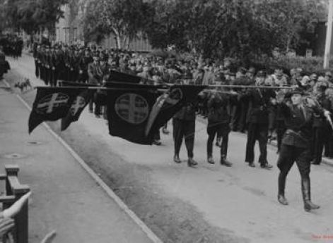 Парад «дружинников» из Национального собрания. 1942 г.