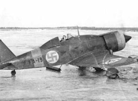 Финский истребитель итальянского производства FA-19