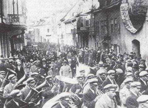 Шествие «вапсов» по улицам Таллинна. 1933 г.