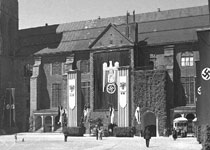 Внутренний двор замка в 30-е гг.